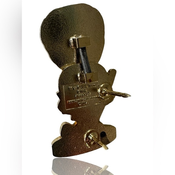 NHL Collector Trade Pins LAS VEGAS GOLDEN KNIGHTS Lot of 5. - Picture 3 of 11